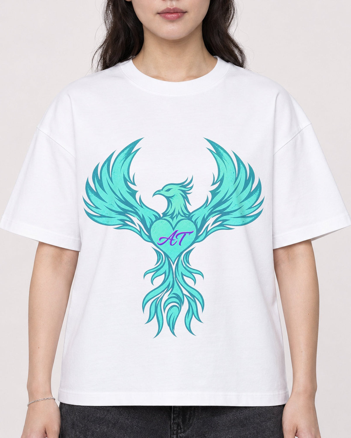 Mockup Boxy Heavyweight Tee White female close-up 03