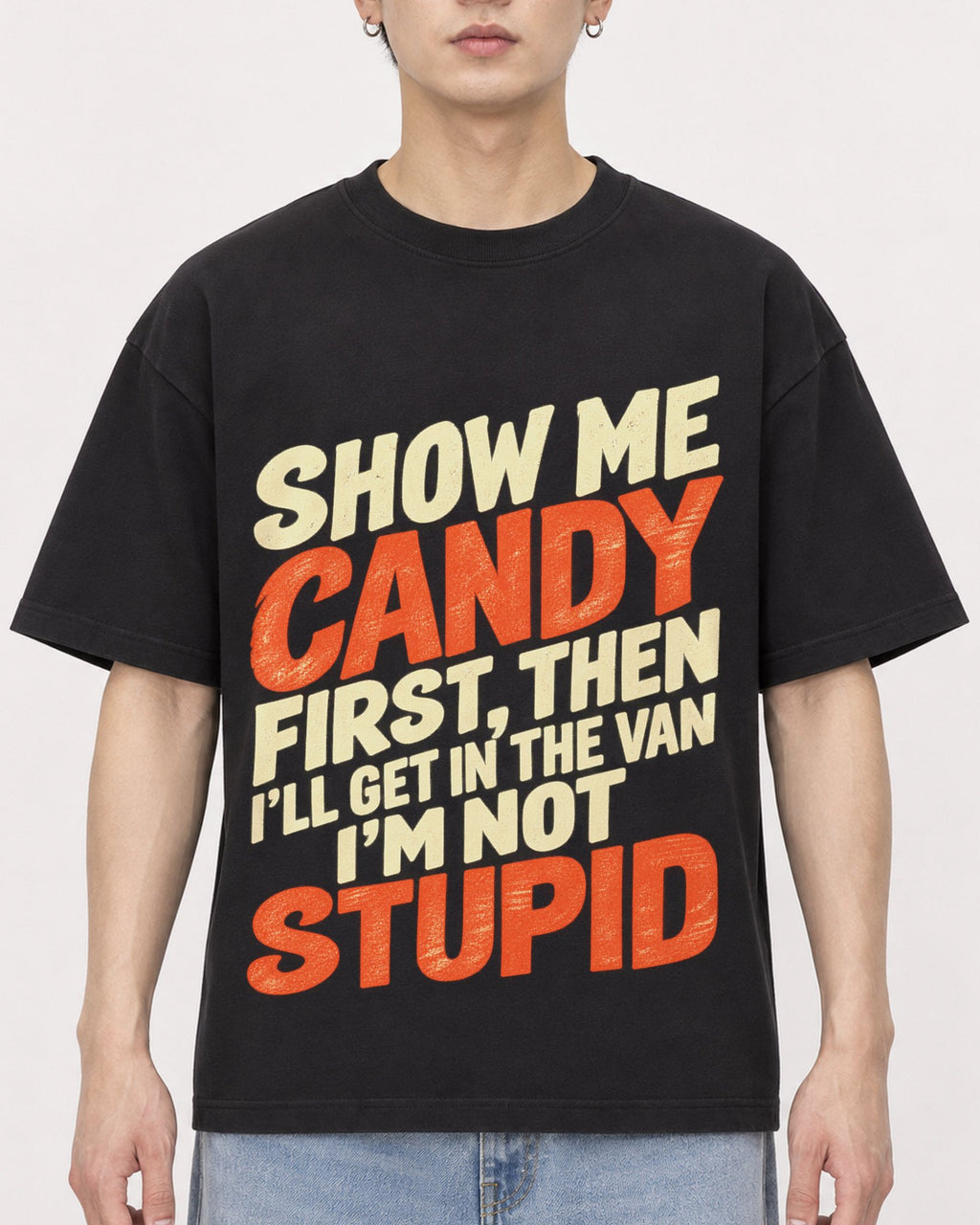 Mockup Boxy Heavyweight Tee Black male close-up 01