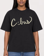 Mockup Boxy Heavyweight Tee Black female close-up 04