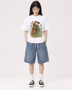Mockup Boxy Heavyweight Tee White female full-body 01