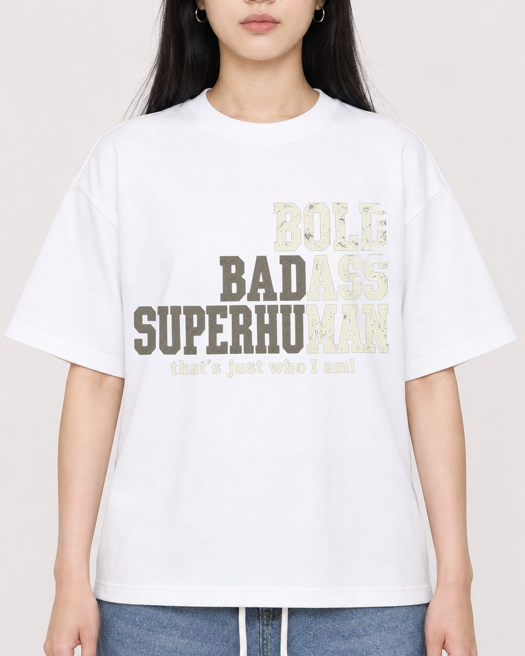 Mockup Boxy Heavyweight Tee White female close-up 01