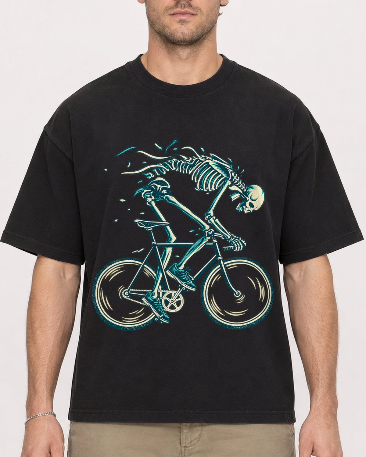Mockup Boxy Heavyweight Tee Black male close-up 08