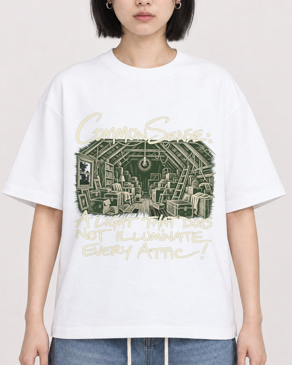 Mockup Boxy Heavyweight Tee White female close-up 11