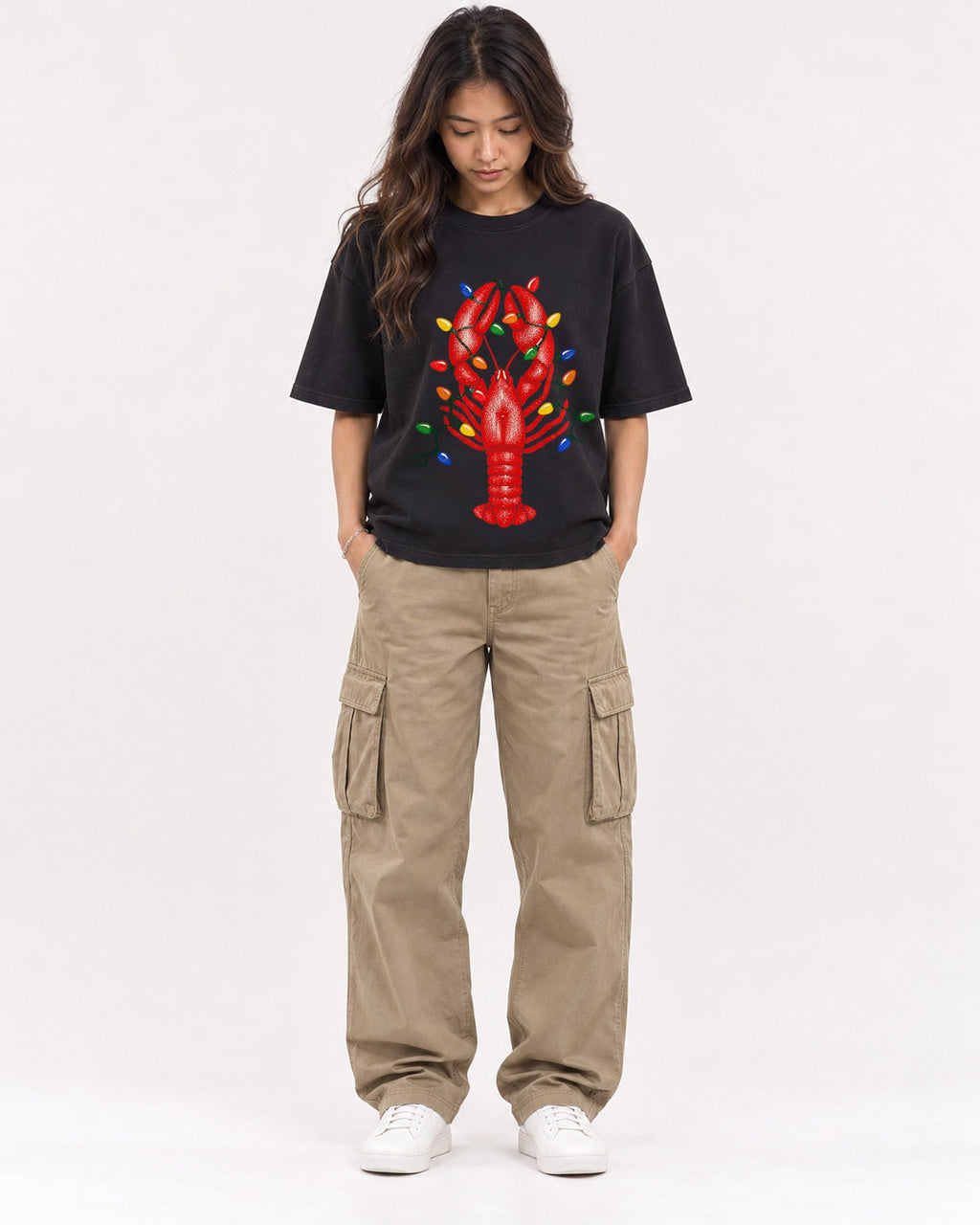 Mockup Boxy Heavyweight Tee Black female full-body 02