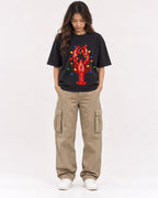 Mockup Boxy Heavyweight Tee Black female full-body 02