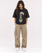 Mockup Boxy Heavyweight Tee Black female full-body 02