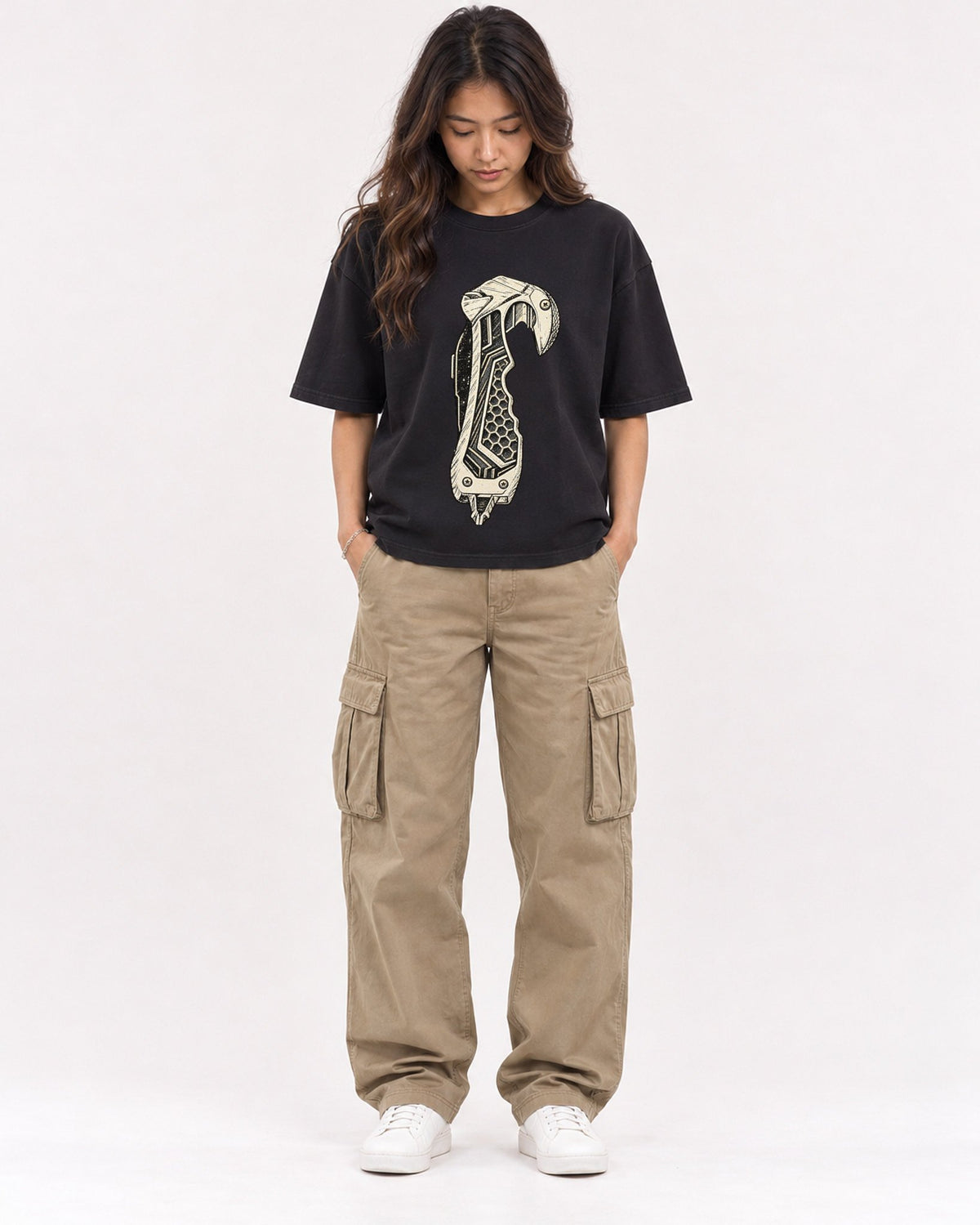 Mockup Boxy Heavyweight Tee Black female full-body 02