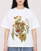 Mockup Boxy Heavyweight Tee White female close-up 01