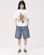 Mockup Boxy Heavyweight Tee White female full-body 01