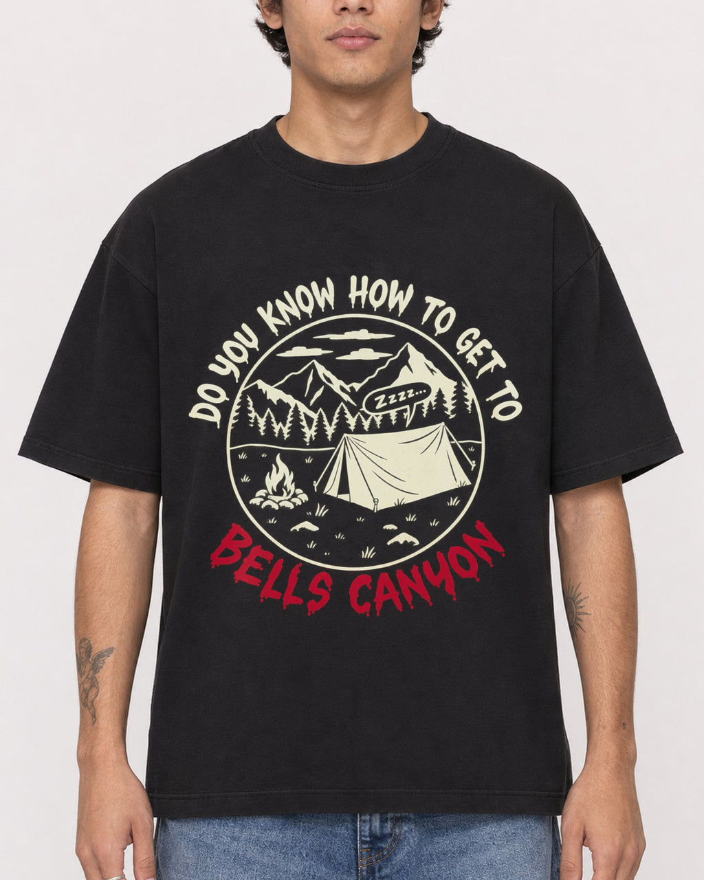 Mockup Boxy Heavyweight Tee Black male close-up 06