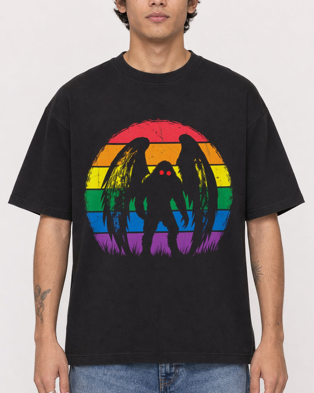 Mockup Boxy Heavyweight Tee Black male close-up 06