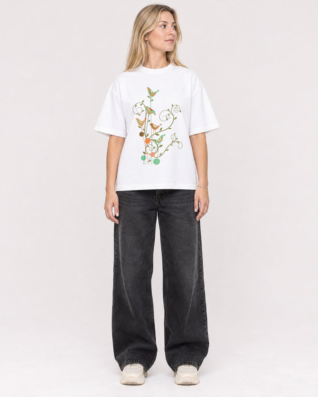 Mockup Boxy Heavyweight Tee White female full-body 08