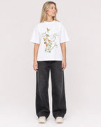 Mockup Boxy Heavyweight Tee White female full-body 08