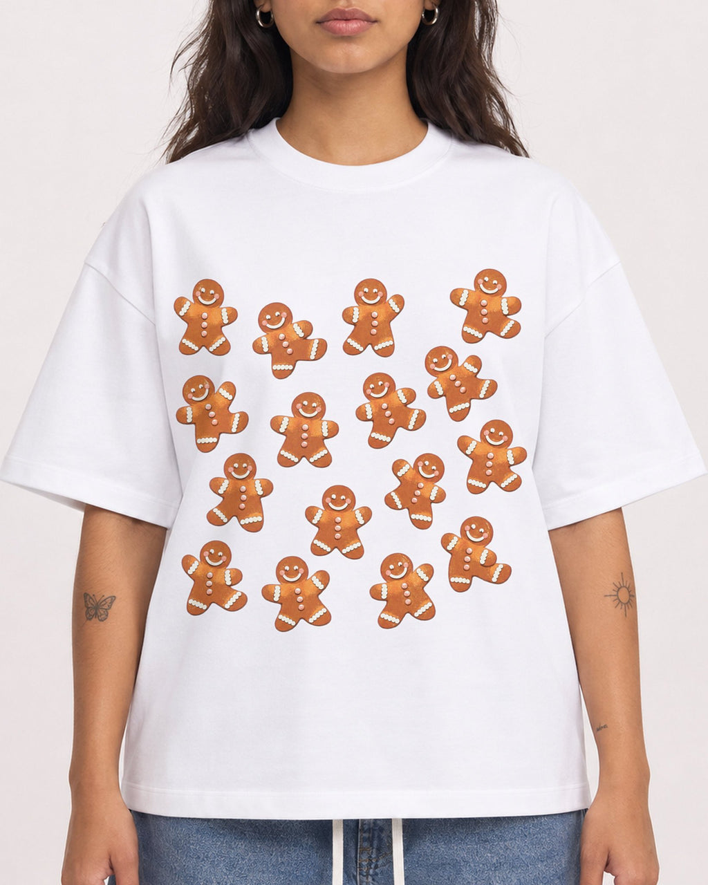 Mockup Boxy Heavyweight Tee White female close-up 06