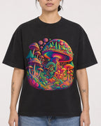 Mockup Boxy Heavyweight Tee Black female close-up 12