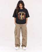 Mockup Boxy Heavyweight Tee Black female full-body 02