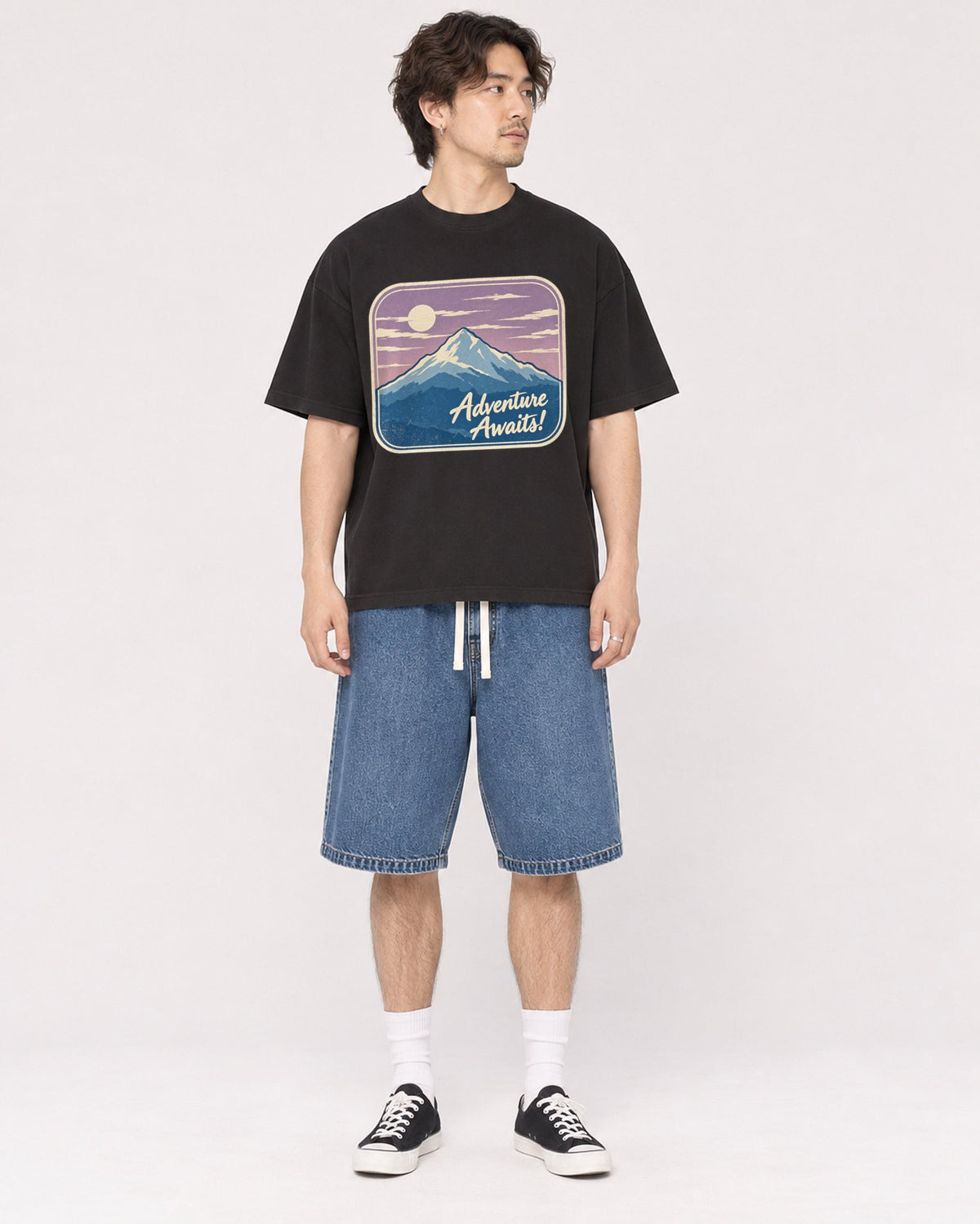 Mockup Boxy Heavyweight Tee Black male full-body 03