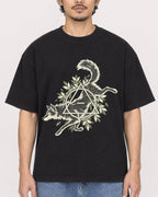 Mockup Boxy Heavyweight Tee Black male close-up 02