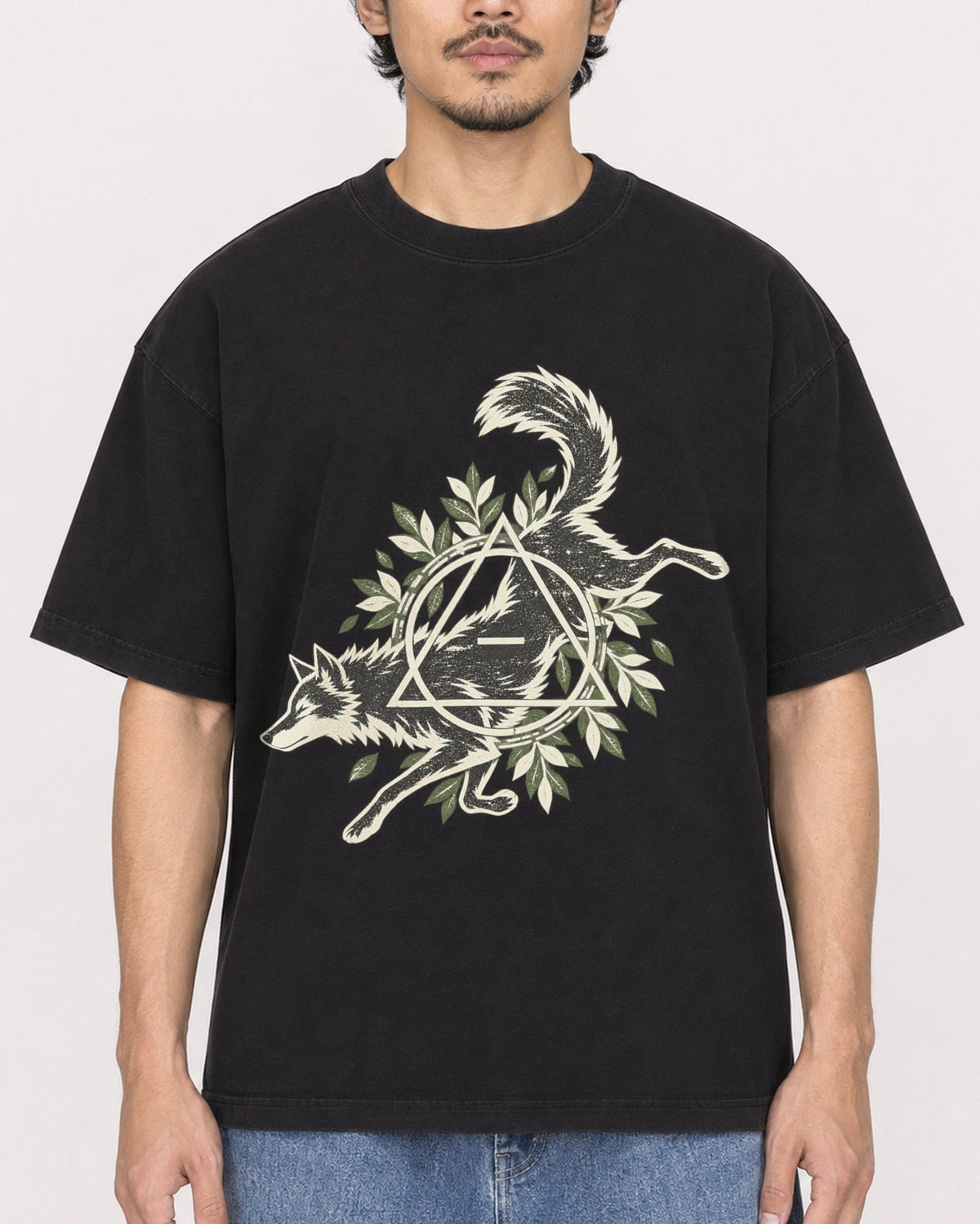Mockup Boxy Heavyweight Tee Black male close-up 02