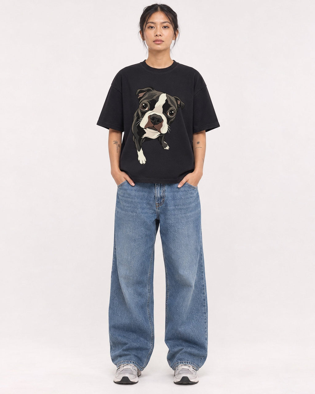 Mockup Boxy Heavyweight Tee Black female full-body 12