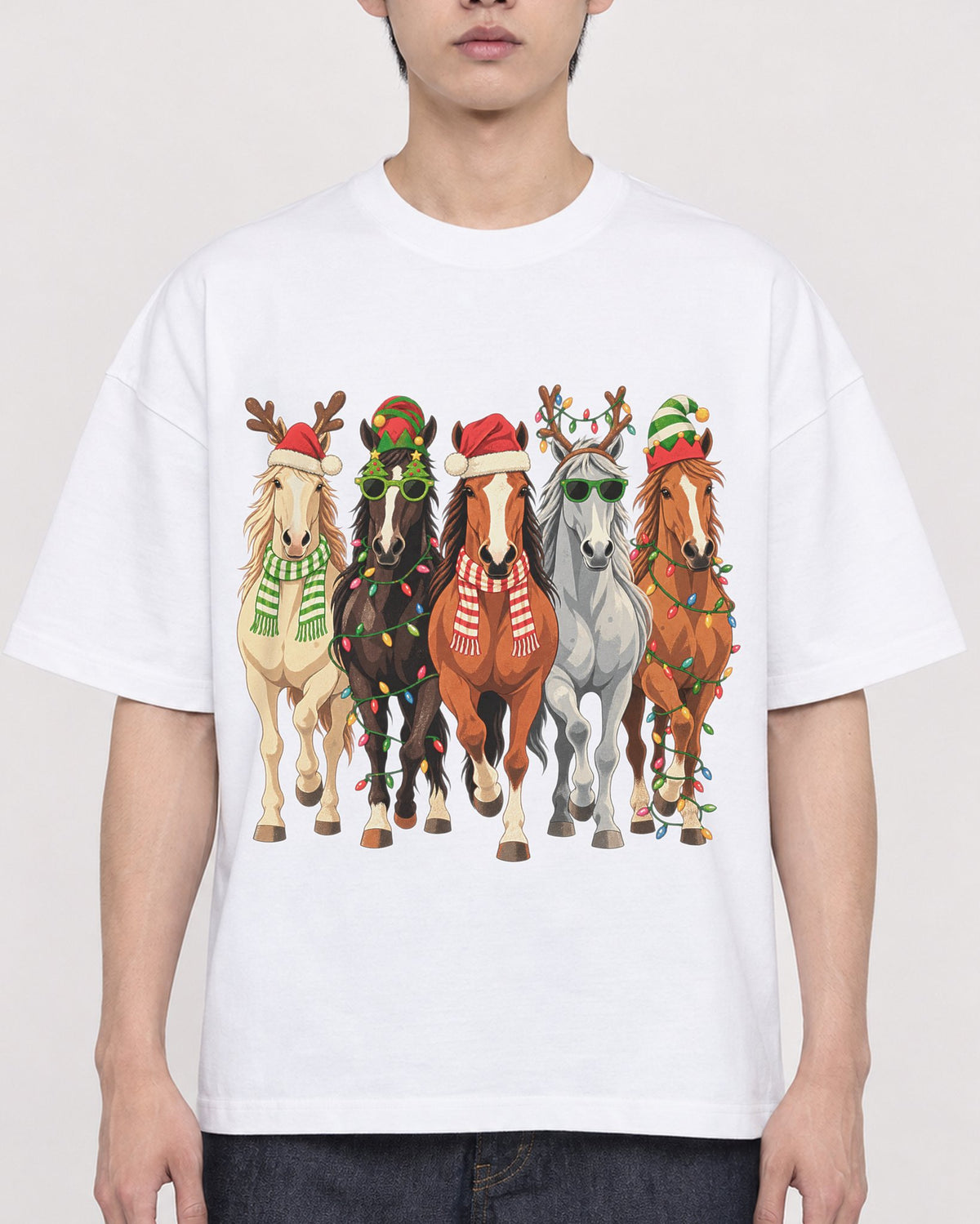 Mockup Boxy Heavyweight Tee White male close-up 31