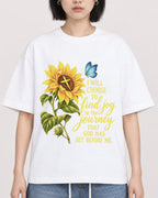 Mockup Boxy Heavyweight Tee White female close-up 11