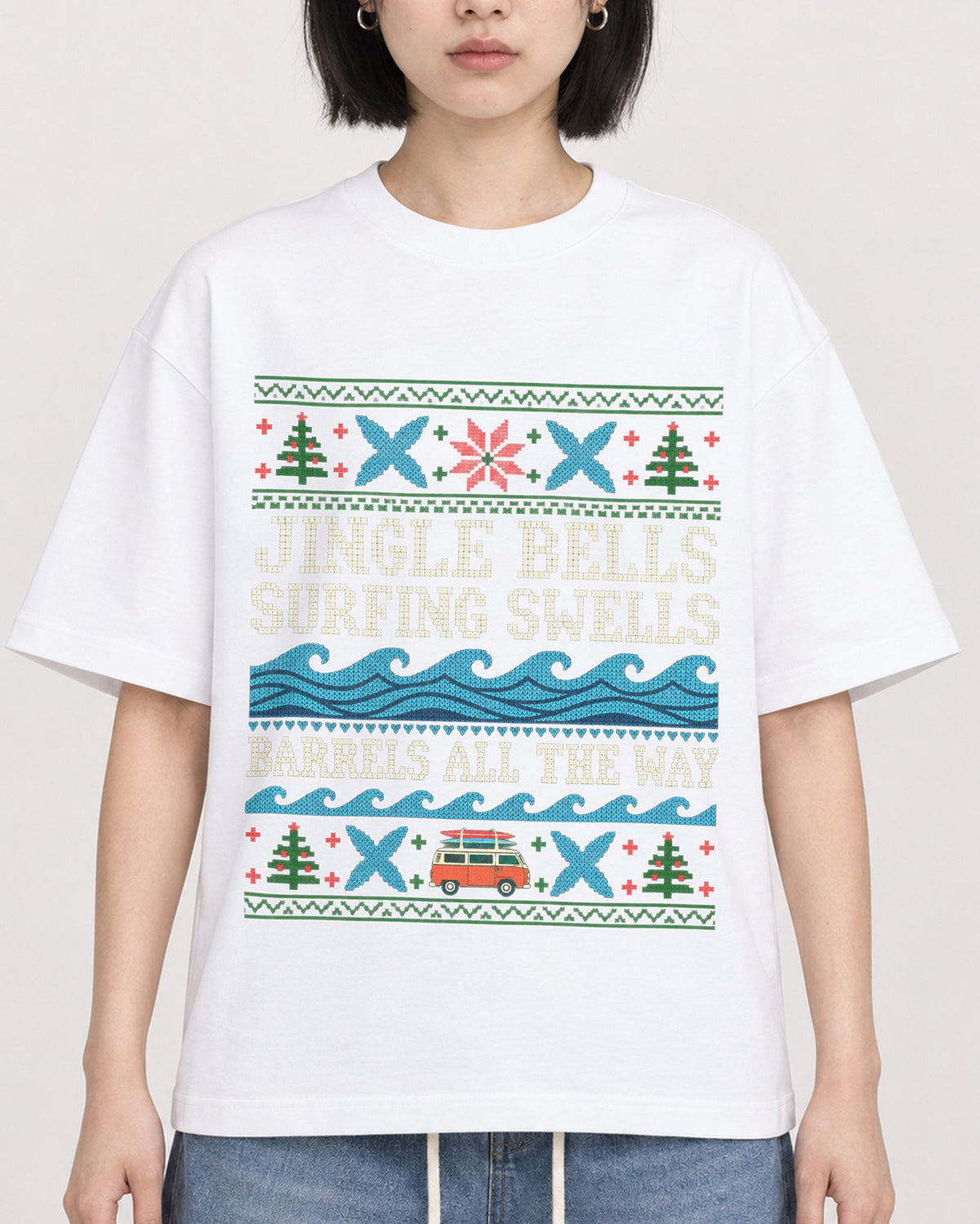 Mockup Boxy Heavyweight Tee White female close-up 11