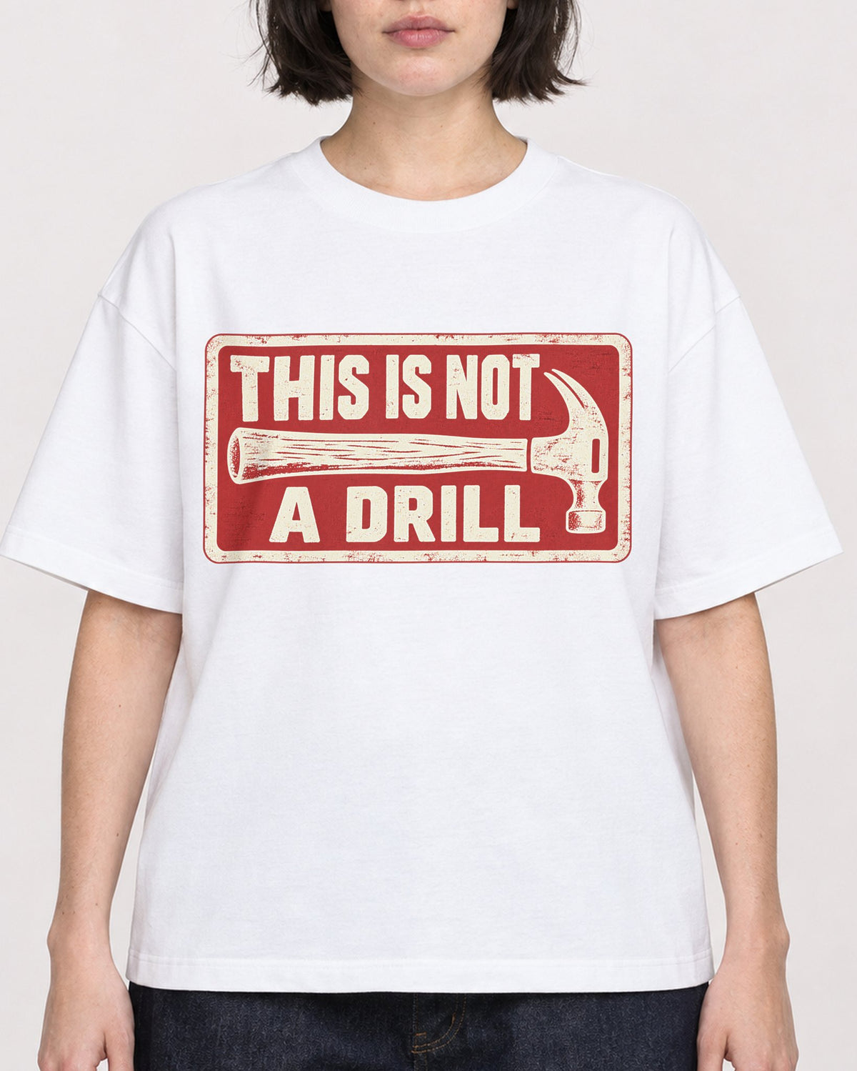 Mockup Boxy Heavyweight Tee White female close-up 39