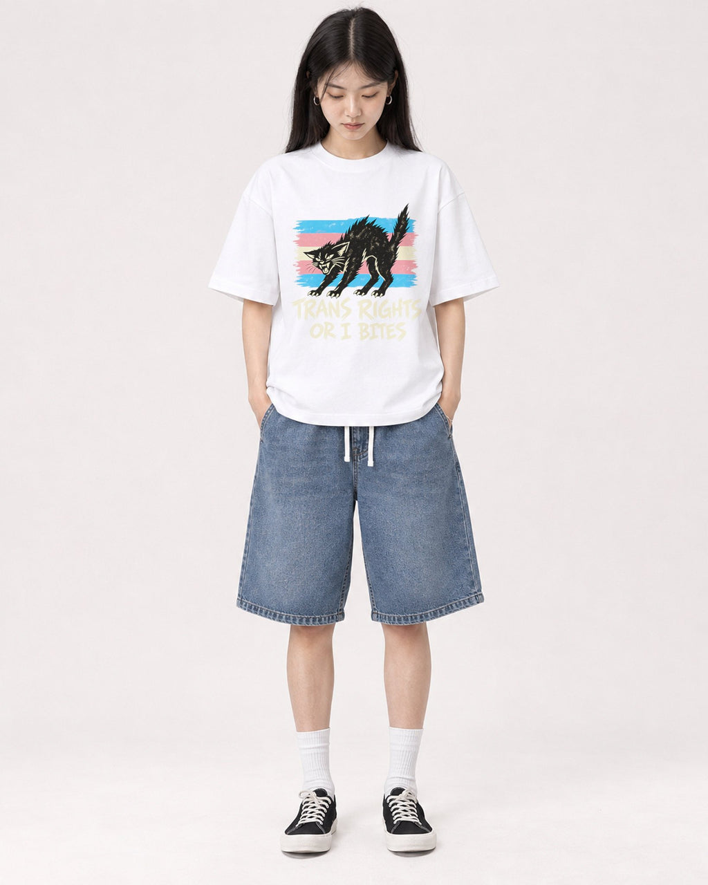 Mockup Boxy Heavyweight Tee White female full-body 01