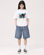 Mockup Boxy Heavyweight Tee White female full-body 01