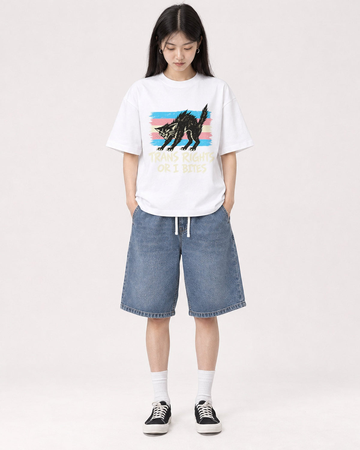 Mockup Boxy Heavyweight Tee White female full-body 01