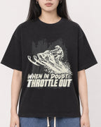 Mockup Boxy Heavyweight Tee Black female close-up 01