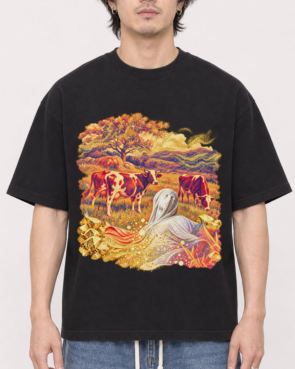 Mockup Boxy Heavyweight Tee Black male close-up 03