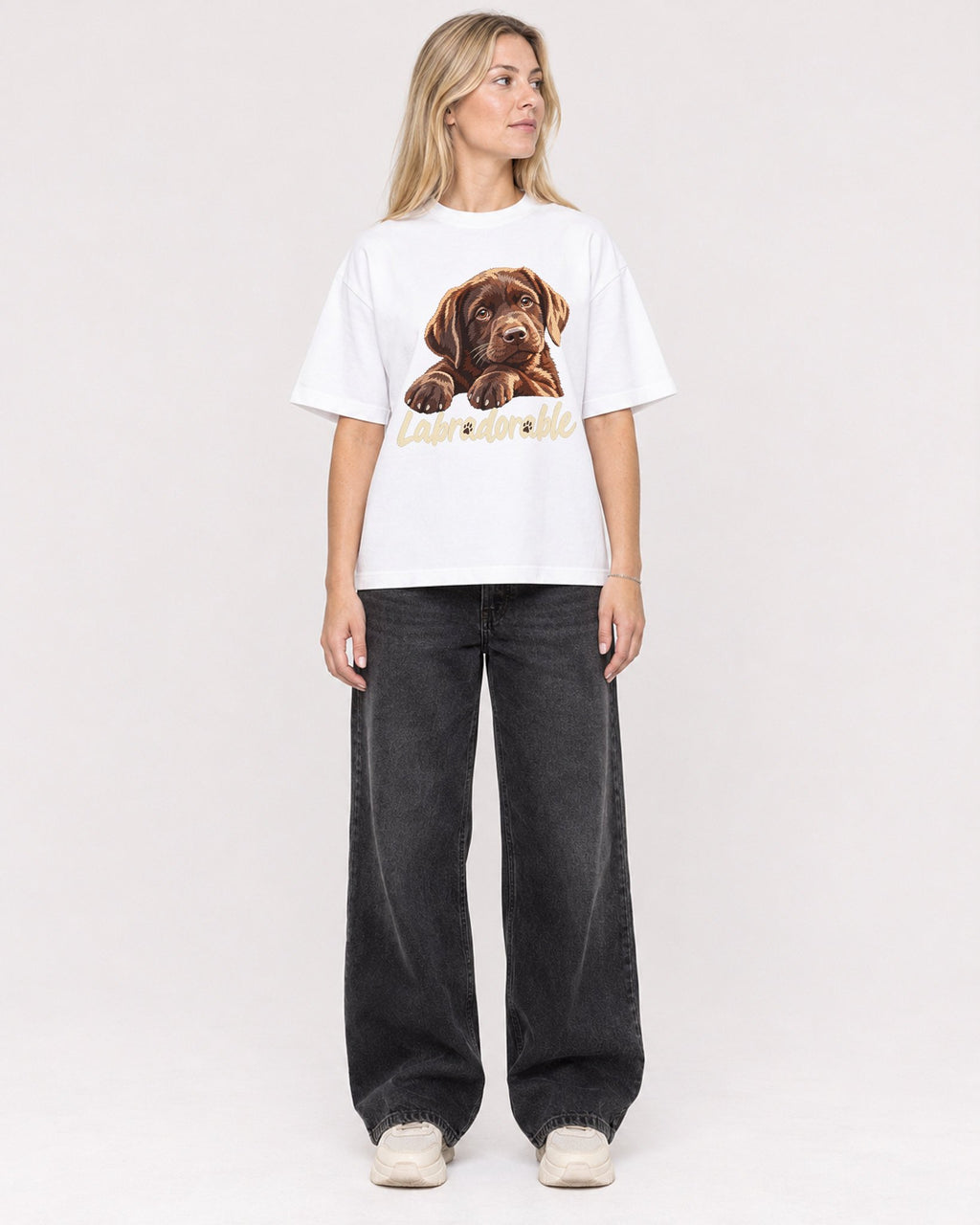 Mockup Boxy Heavyweight Tee White female full-body 08