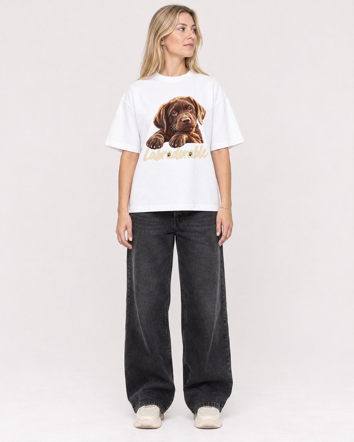Mockup Boxy Heavyweight Tee White female full-body 08