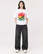 Mockup Boxy Heavyweight Tee White female full-body 03