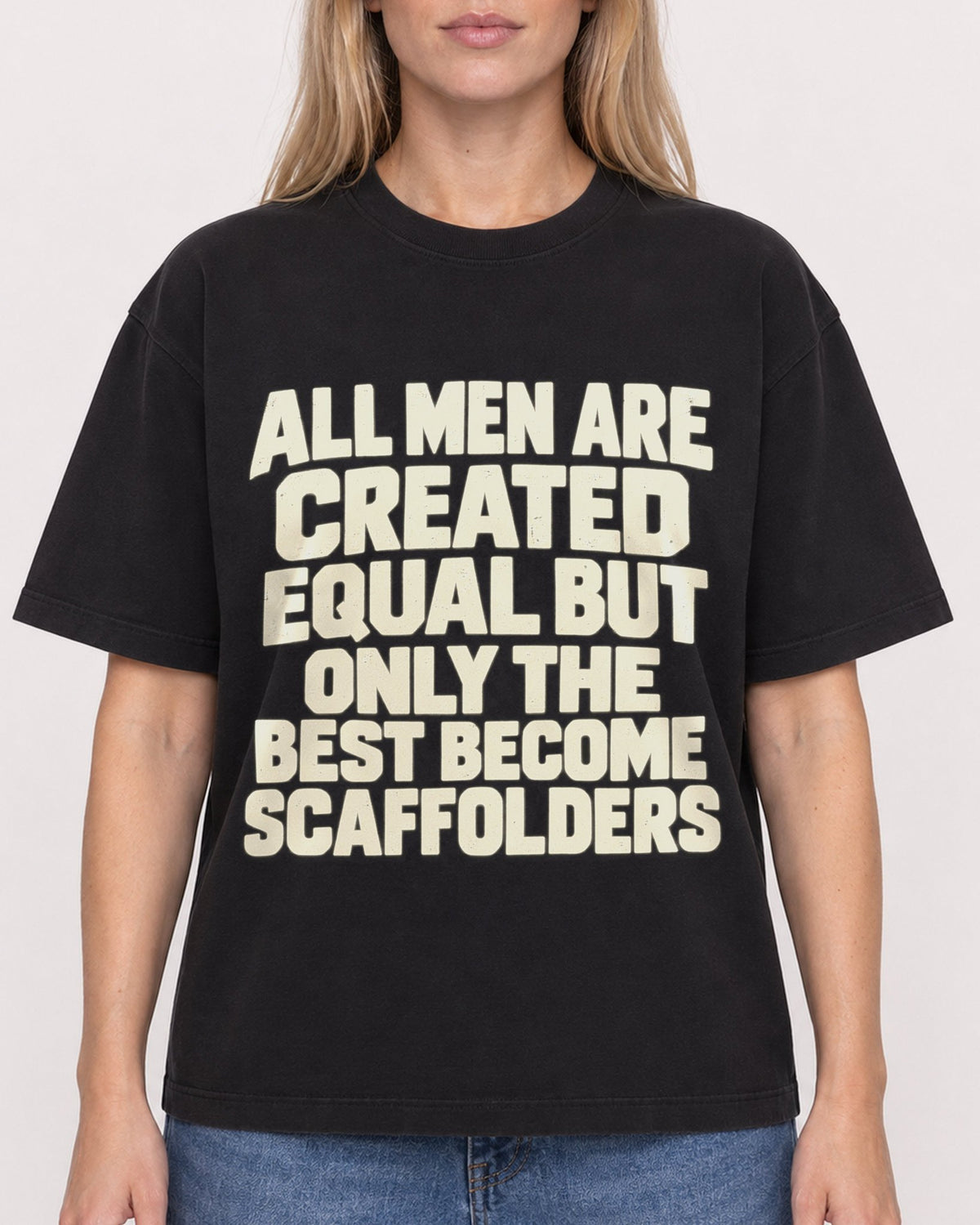 Mockup Boxy Heavyweight Tee Black female close-up 08