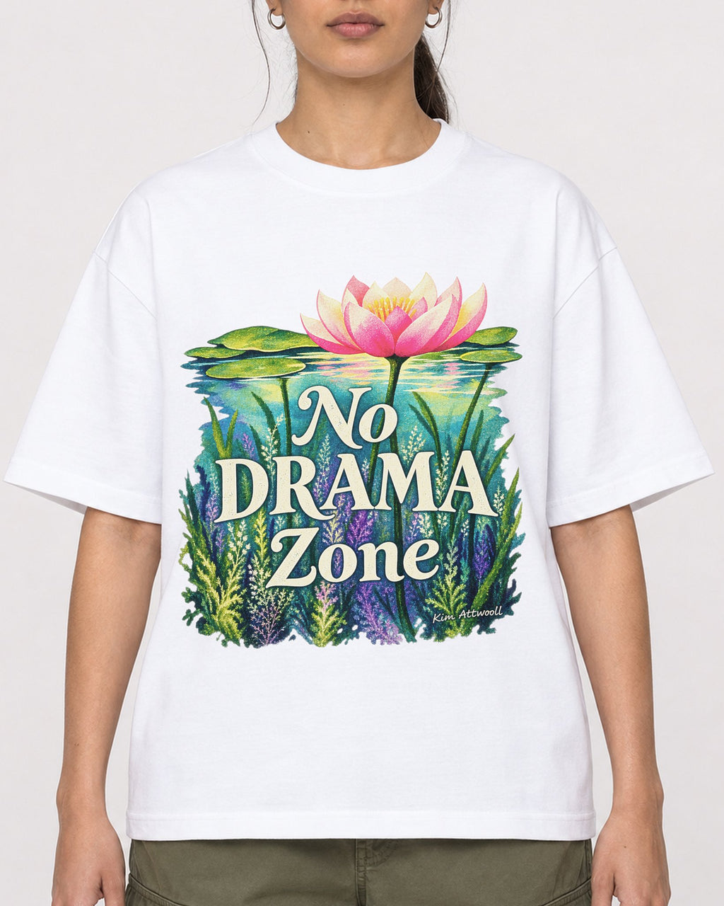 Mockup Boxy Heavyweight Tee White female close-up 47