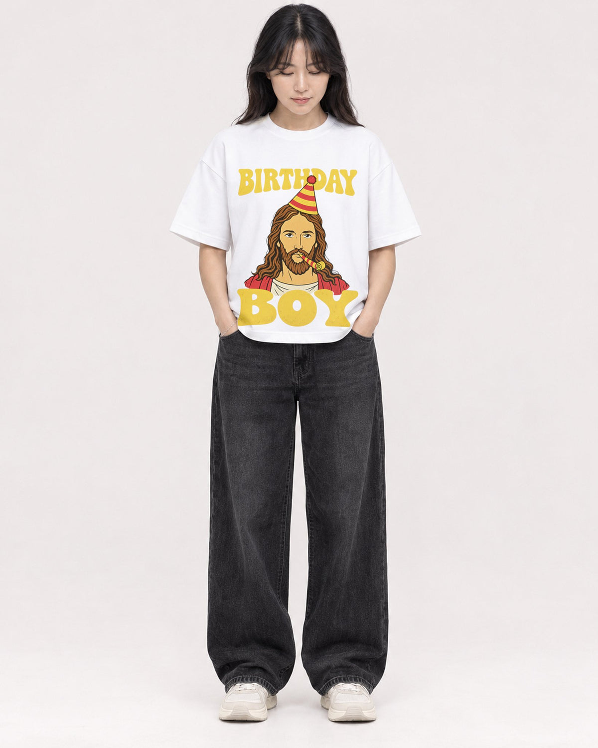 Mockup Boxy Heavyweight Tee White female full-body 13