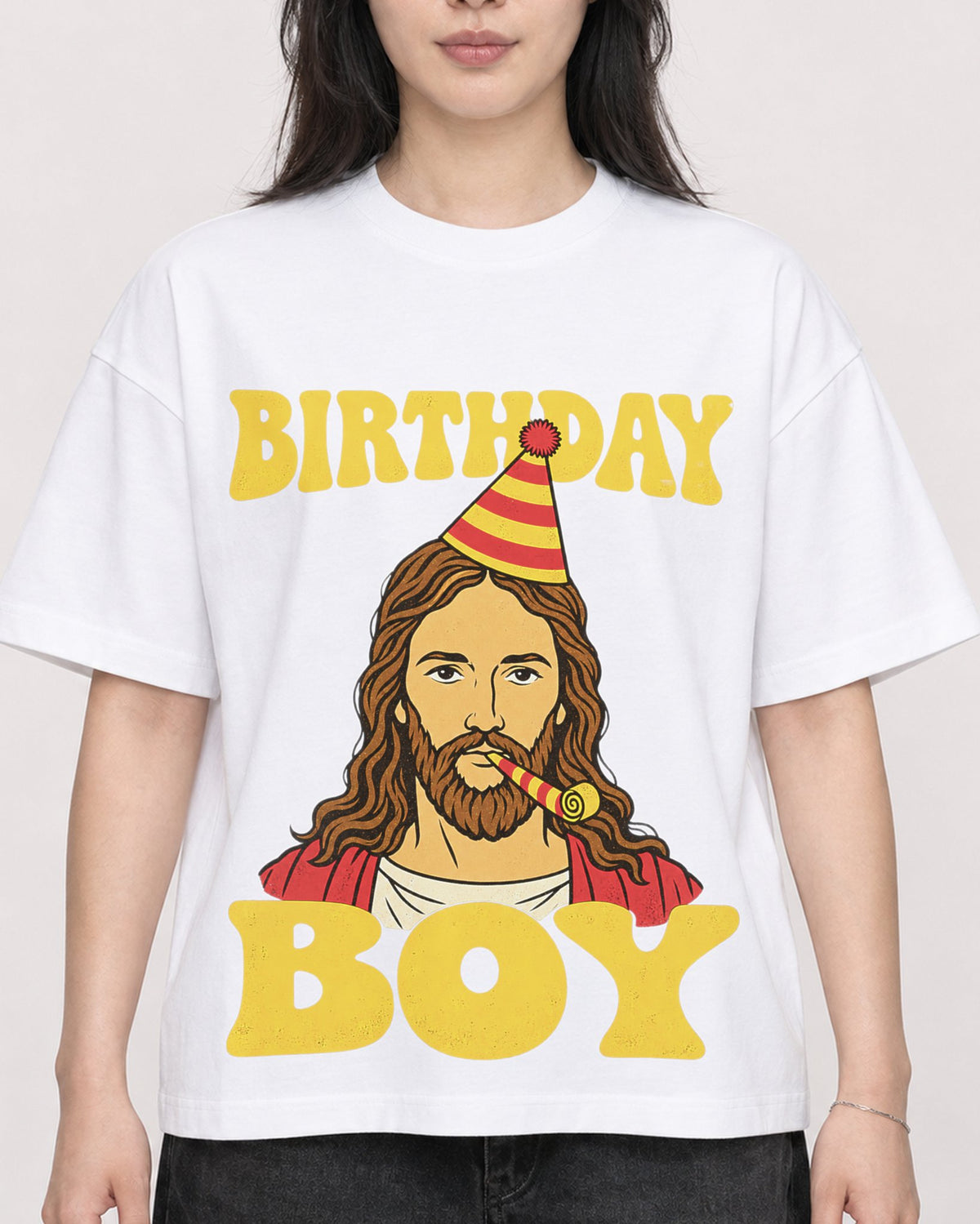 Mockup Boxy Heavyweight Tee White female close-up 13