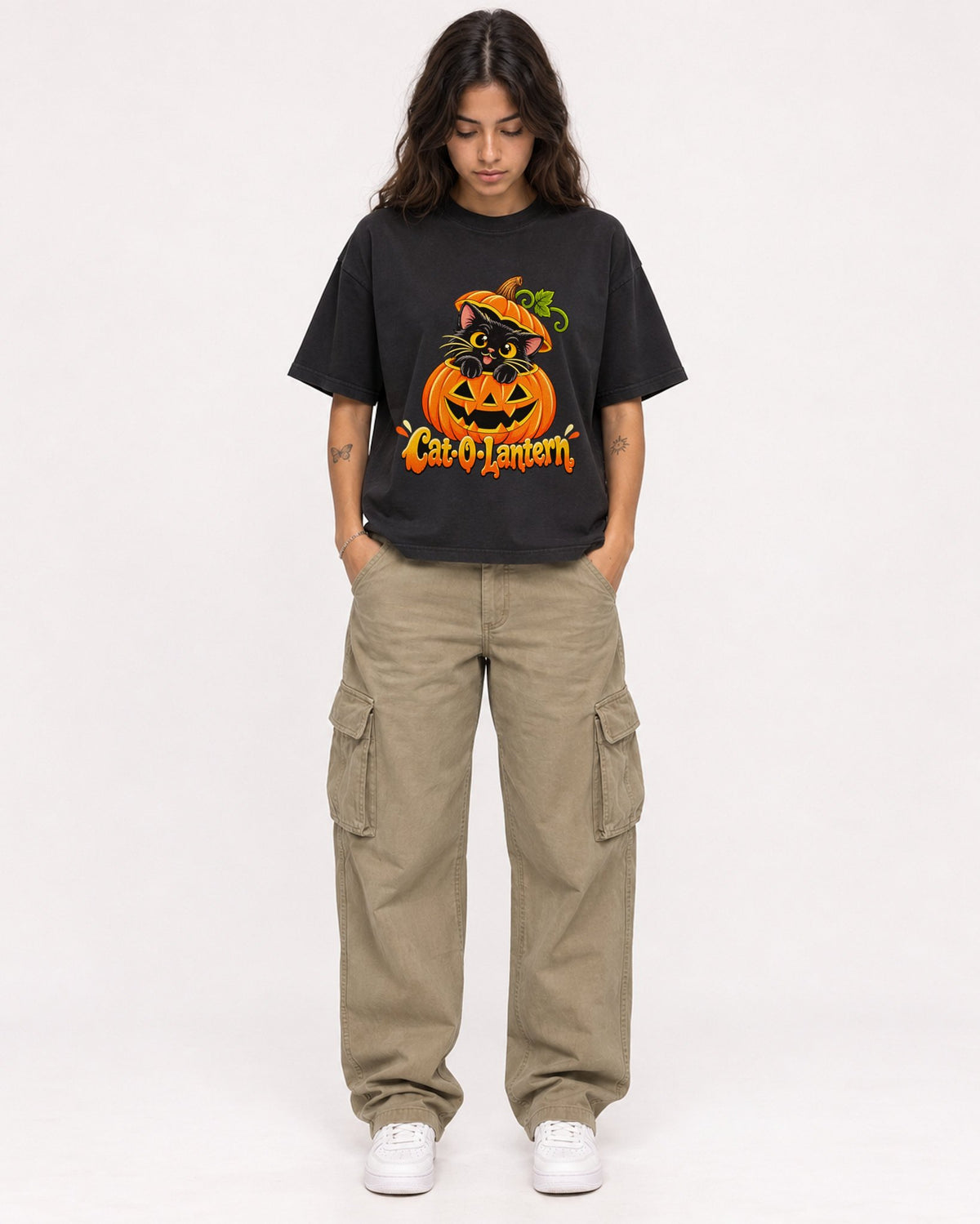 Mockup Boxy Heavyweight Tee Black female full-body 06