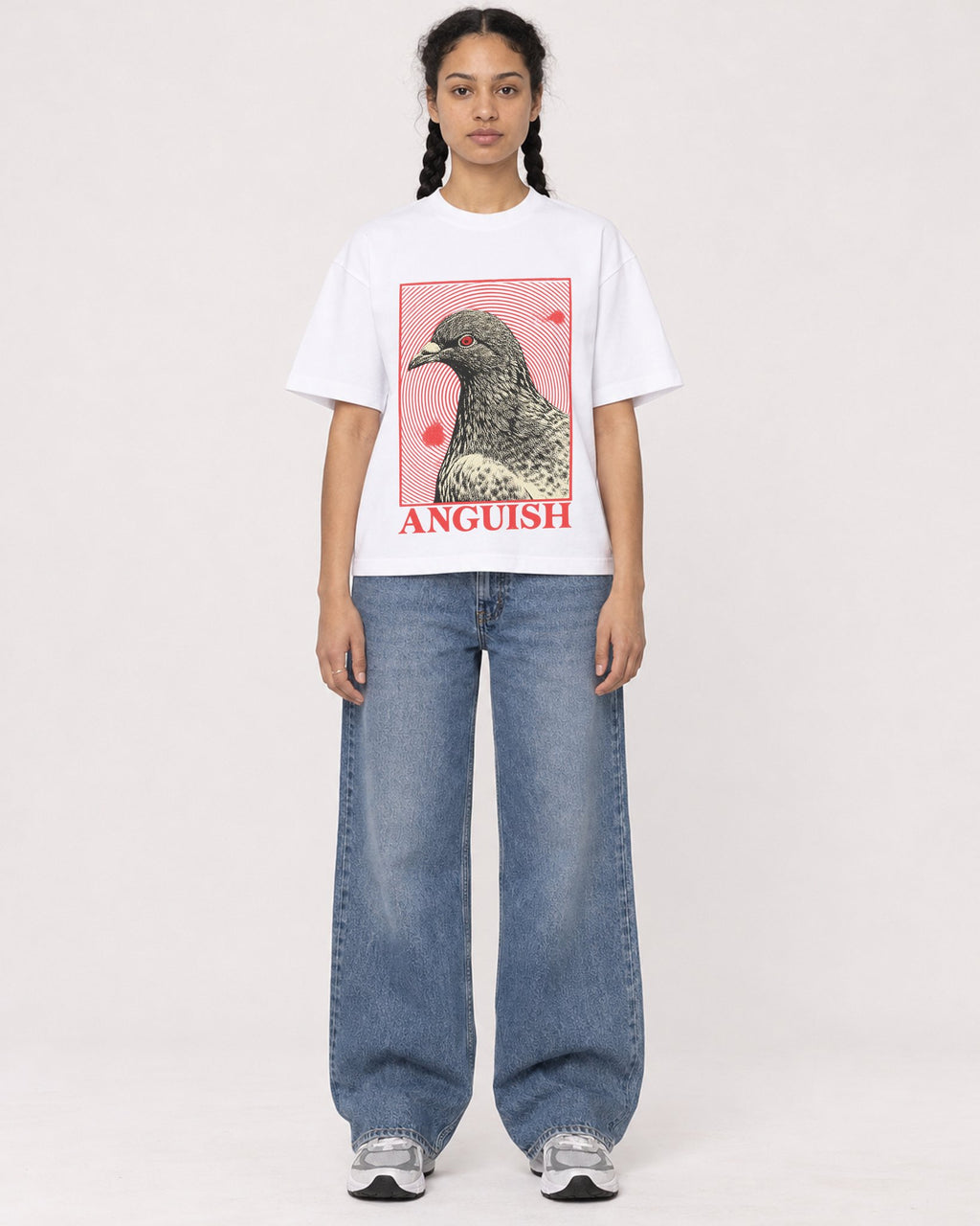 Mockup Boxy Heavyweight Tee White female full-body 50