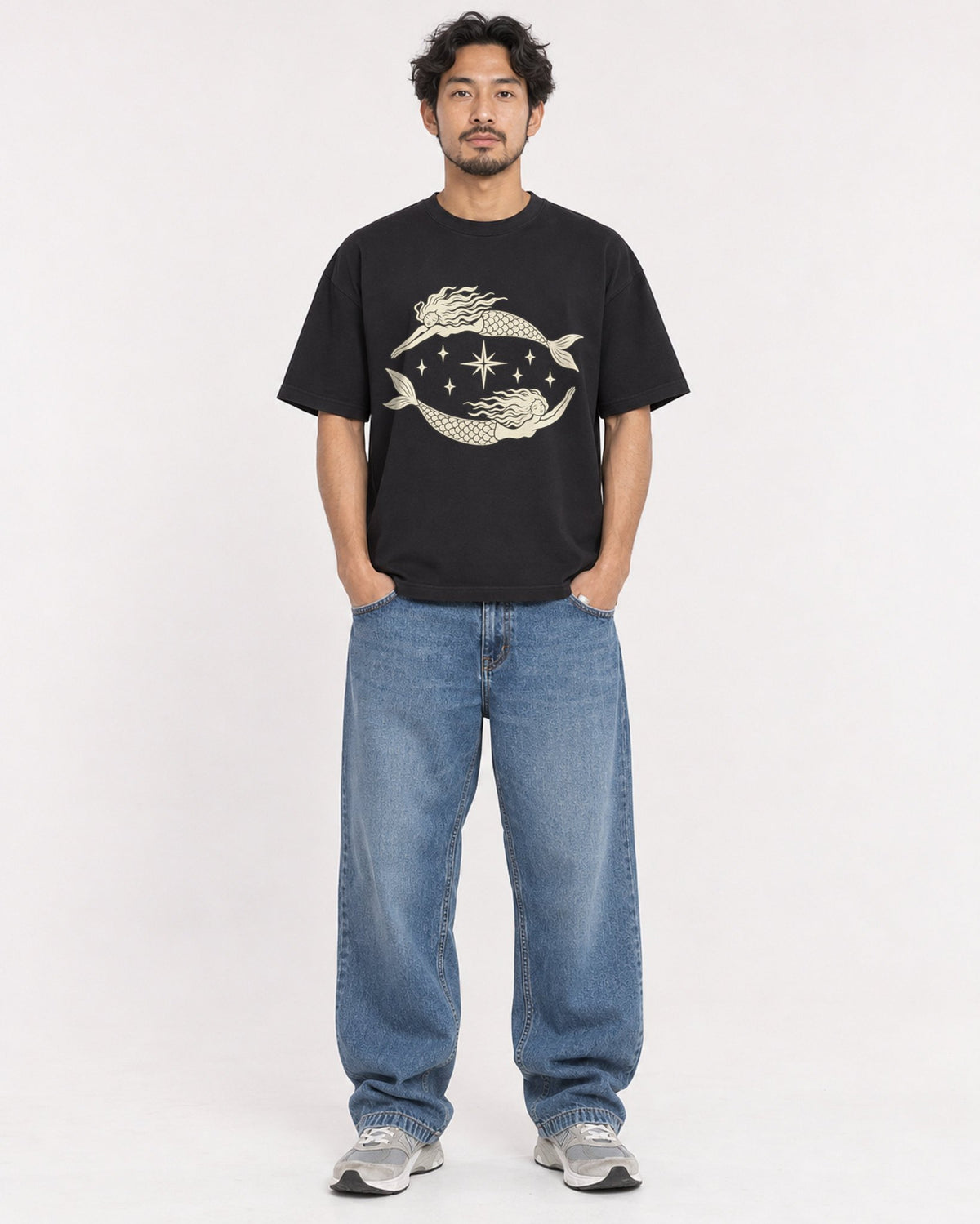 Mockup Boxy Heavyweight Tee Black male full-body 02