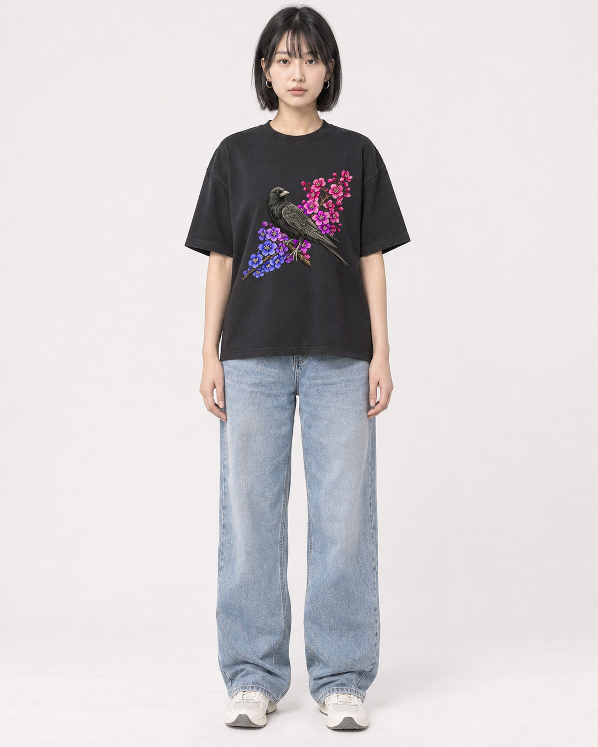 Mockup Boxy Heavyweight Tee Black female full-body 11