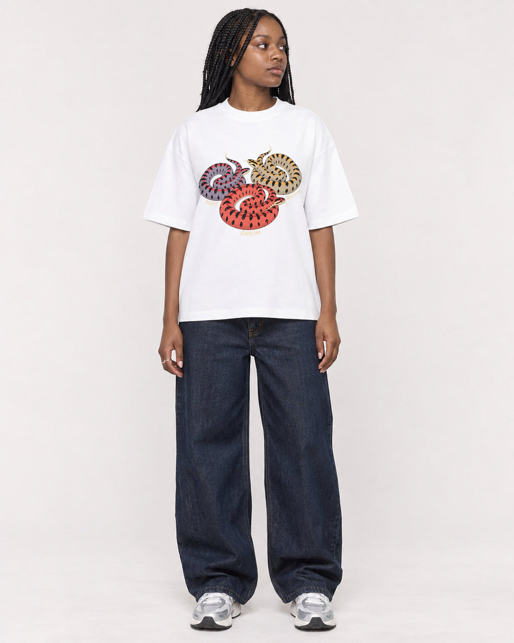 Mockup Boxy Heavyweight Tee White female full-body 04