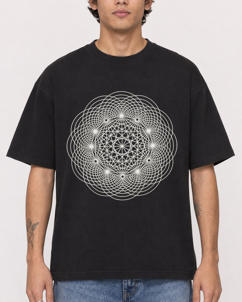Mockup Boxy Heavyweight Tee Black male close-up 06