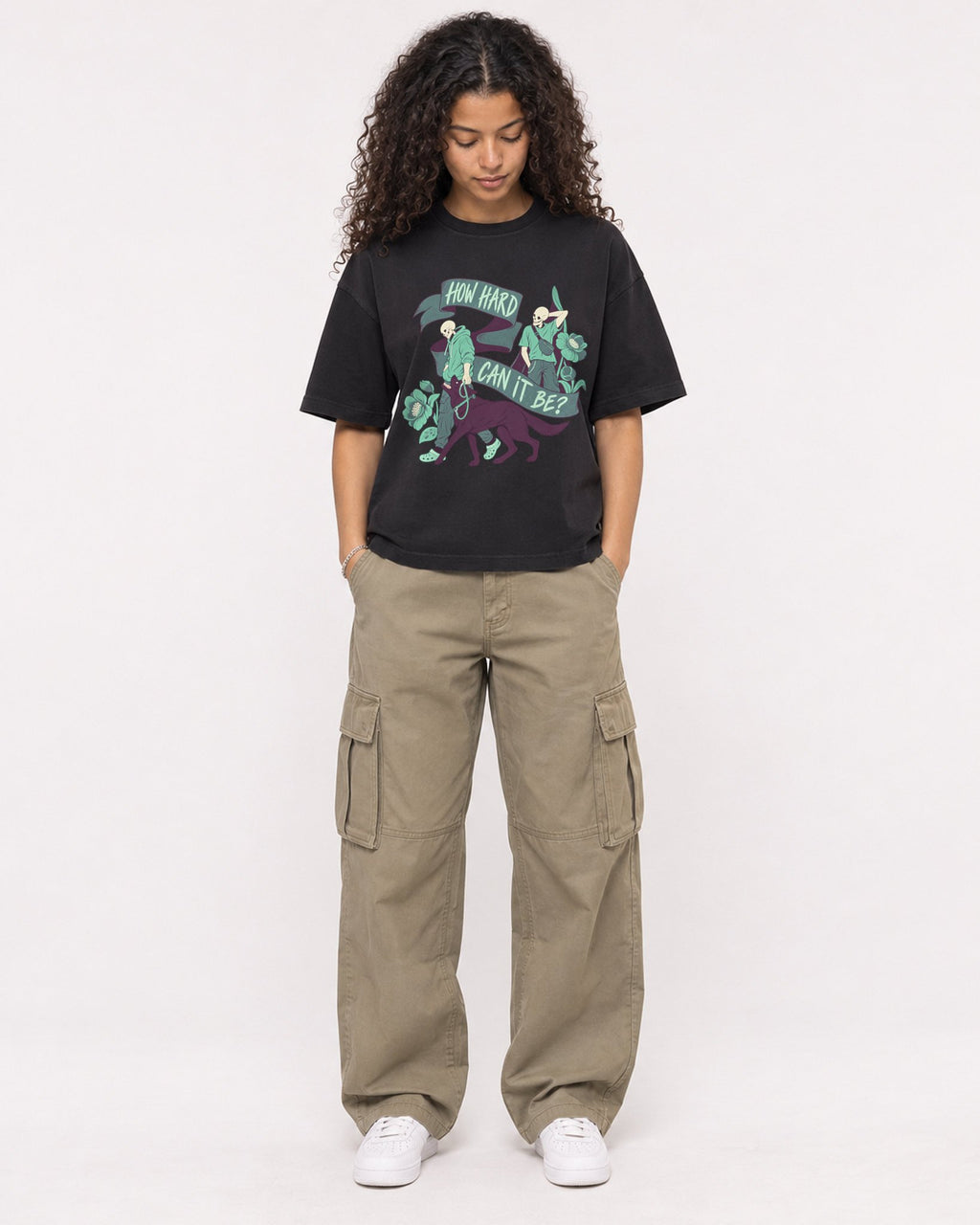 Mockup Boxy Heavyweight Tee Black female full-body 10