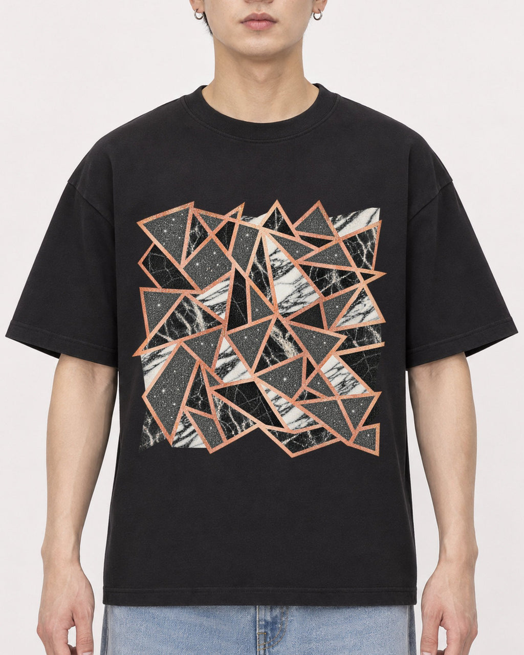 Mockup Boxy Heavyweight Tee Black male close-up 01