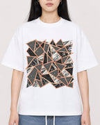 Mockup Boxy Heavyweight Tee White female close-up 01