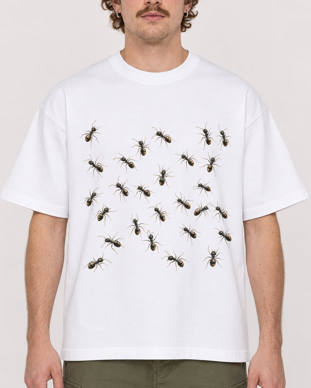 Mockup Boxy Heavyweight Tee White male close-up 09